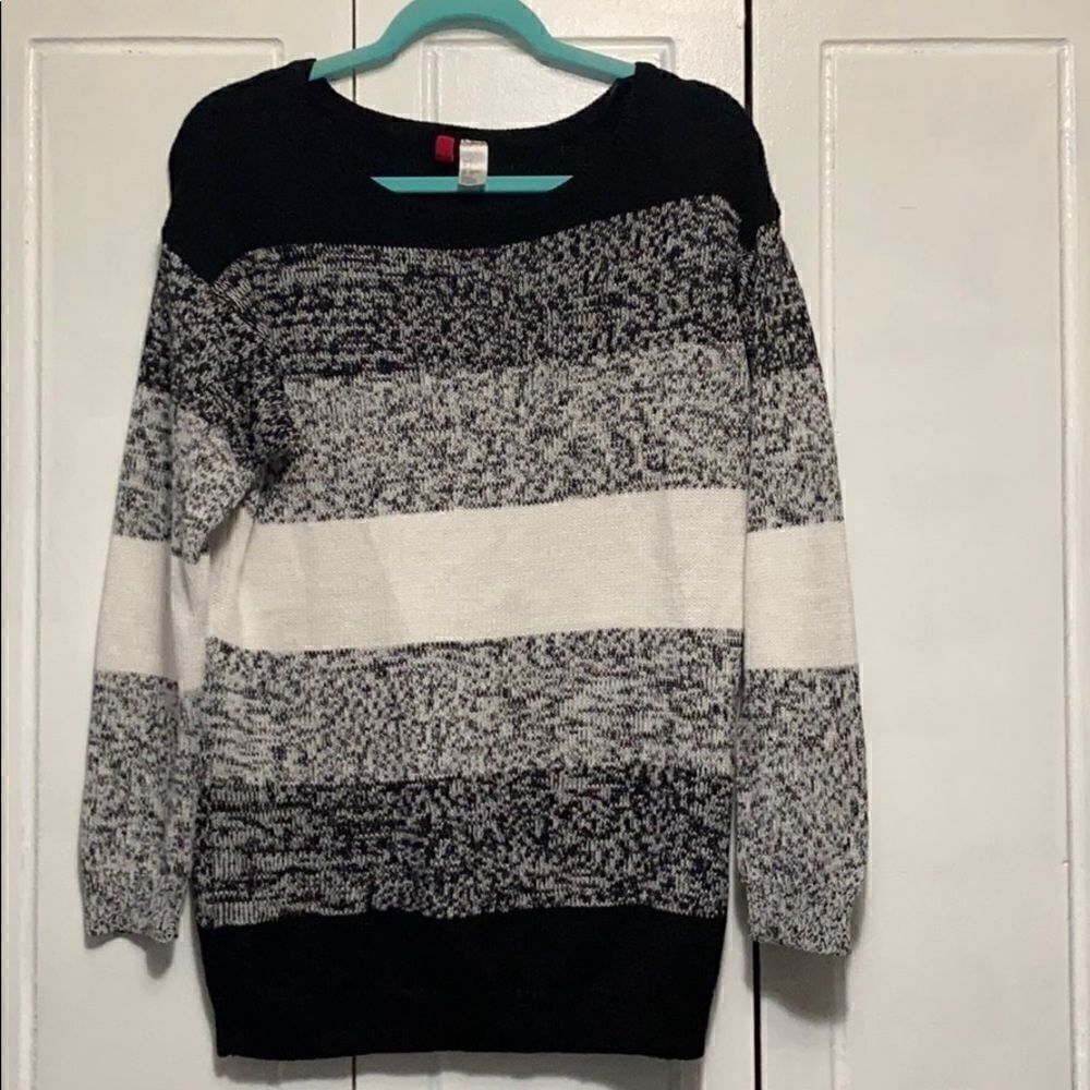 Divided by H&M lightweight crew neck sweater S
